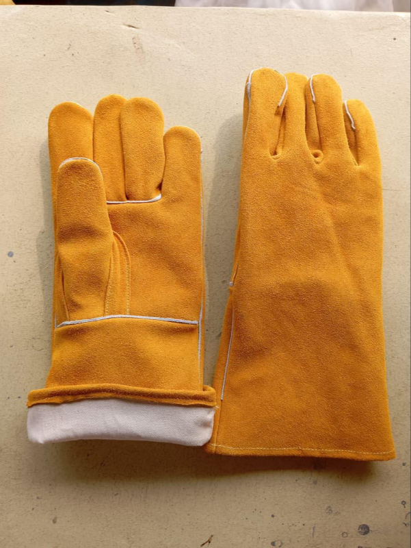 Reinforcment leather gloves-https://i-media.vyaparify.com/vcards/products/307788/product_1768828242_696e2d5229802.jpeg Image
