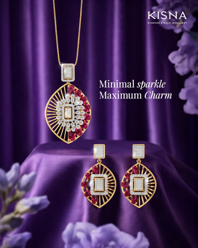 Diamond and gold pendent Kisna Diamond And Jewellery Indore, Madhya Pradesh 452001, India