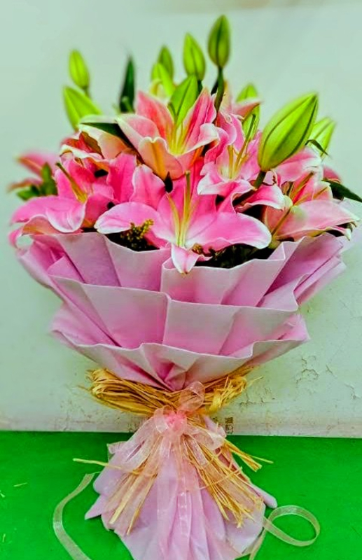 Pink lilies-https://i-media.vyaparify.com/vcards/products/308643/product_1770200485_69831da528dae.jpeg Image