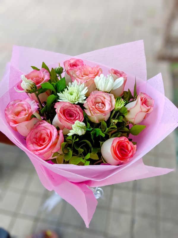 Pink roses bouquet-https://i-media.vyaparify.com/vcards/products/308665/product_1770215447_69835817ba3ea.jpeg Image
