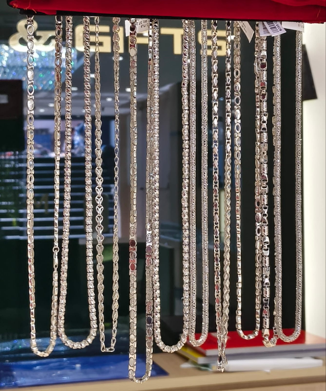 GENTS CHAIN-https://i-media.vyaparify.com/vcards/products/308831/product_1770712789_698aeed568407.jpeg Image