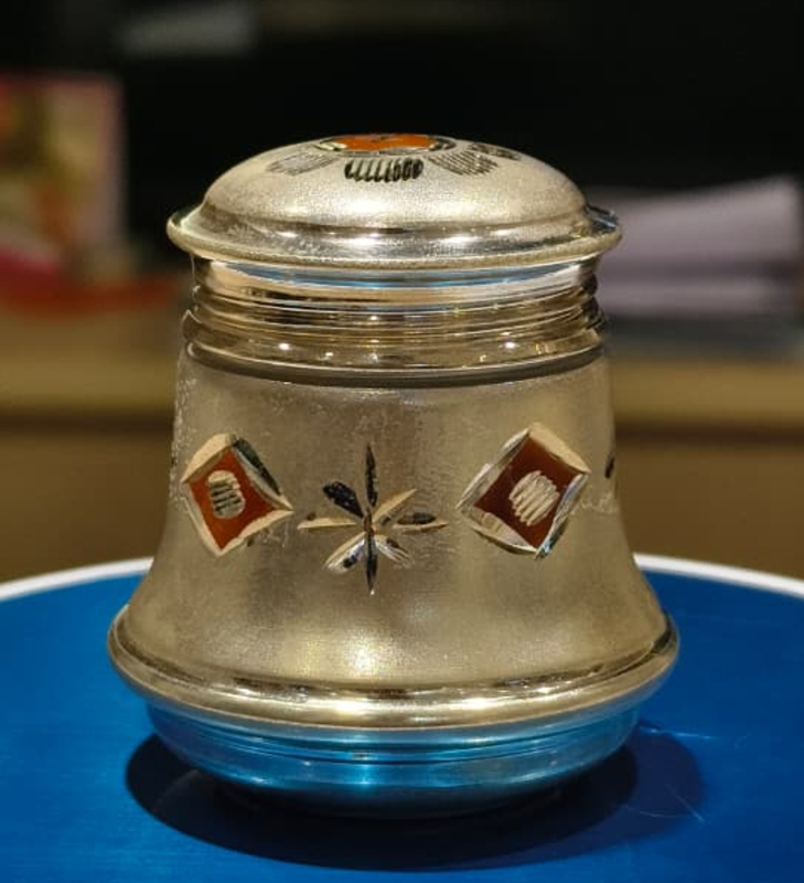 silver sindur kiya-https://i-media.vyaparify.com/vcards/products/308843/product_1770714599_698af5e78b3e3.jpeg Image