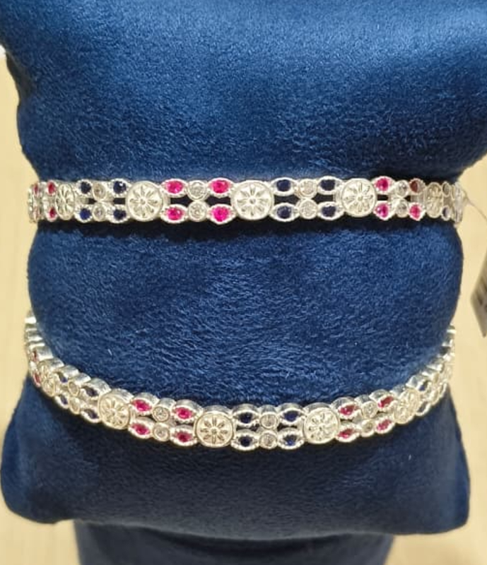 Silver Chudi (Bangle)-https://i-media.vyaparify.com/vcards/products/308881/product_1770789312_698c19c082694.jpeg Image