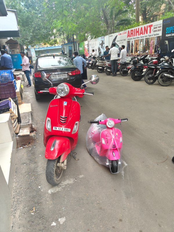 Vespa bike kids-https://i-media.vyaparify.com/vcards/products/308970/product_1770899955_698dc9f314fdb.jpeg Image