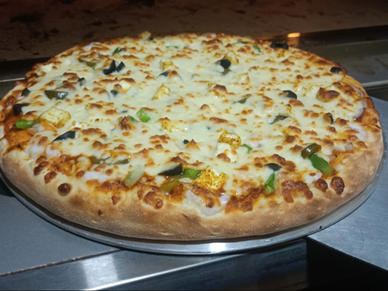 Pizza-https://i-media.vyaparify.com/vcards/products/309007/product_1770988130_698f226268580.jpeg Image