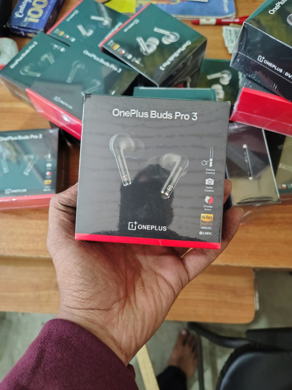 ONE PLUS EIRBUDS BANERJEE ENTERPRISES Jalpaiguri