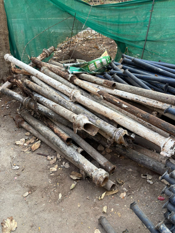 Old scrap iron-https://i-media.vyaparify.com/vcards/products/309135/product_1771313254_69941866a7344.jpeg Image