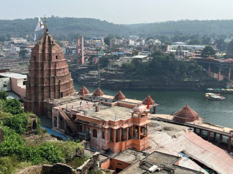 Ujjain omkareshwar tour-https://i-media.vyaparify.com/vcards/products/309174/product_1771389420_699541eca9d57.png Image
