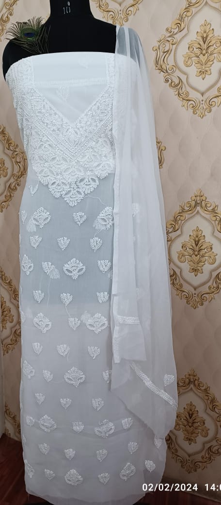 Elegant Chikankari Georgette 3-Piece-https://i-media.vyaparify.com/vcards/products/30947/Rs-3000-chikankari-georgette-3-piece.jpg Image
