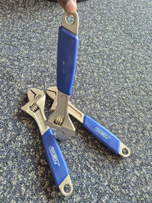 Sliding Wrench-https://i-media.vyaparify.com/vcards/products/310835/product_1772858158_69abab2e7c7b1.jpeg Image