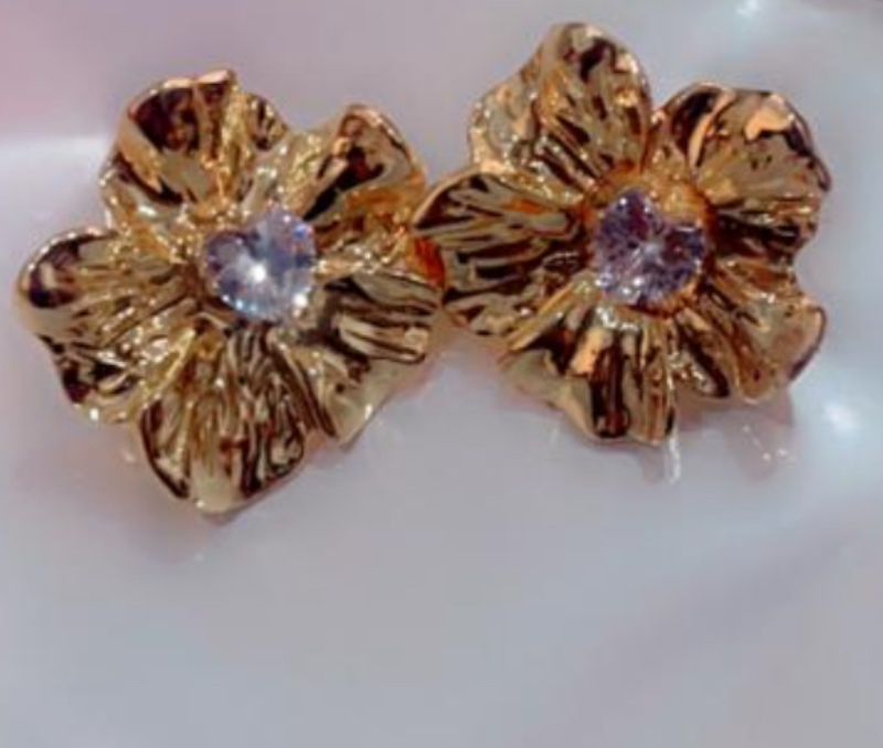 Anti tarnish 18k gold plated earring-https://i-media.vyaparify.com/vcards/products/310983/product_1773147468_69b0154c9f2d2.jpeg Image