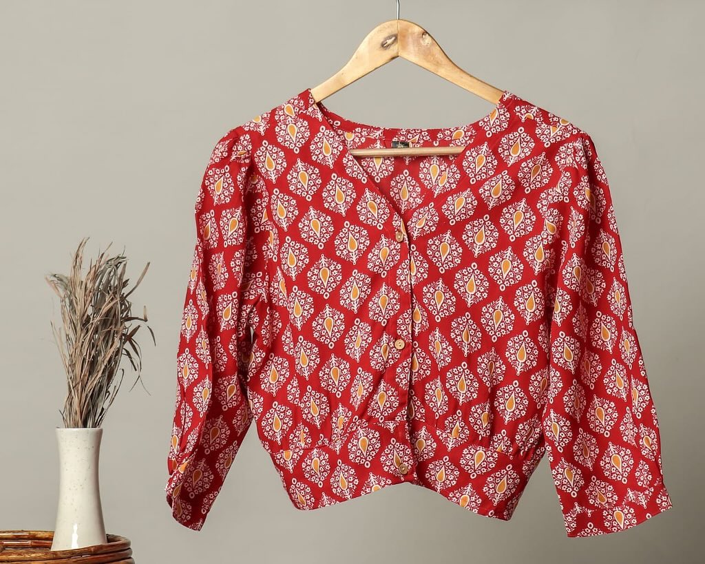 Hand Block Print Button-Up Crop Top-https://i-media.vyaparify.com/vcards/products/31124/Hand-Block-Print-Button-Up-Crop-Top.jpg Image