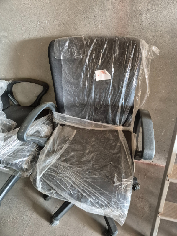 Office chair-https://i-media.vyaparify.com/vcards/products/311283/product_1773573149_69b6941d3f7ad.jpeg Image