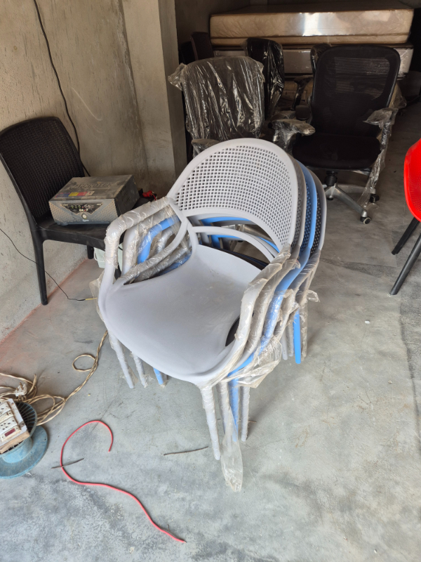 Chair-https://i-media.vyaparify.com/vcards/products/311285/product_1773573194_69b6944a69eba.jpeg Image