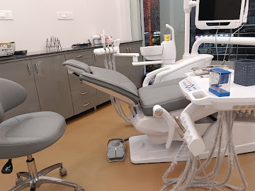 Dr Care Dental Hospitals Full Mouth Fixed Teeth With Dental Implants In Bowenpally, Hyderabad-https://i-media.vyaparify.com/vcards/products/312321/product_1775328387_69d15c83b797f.jpg Image