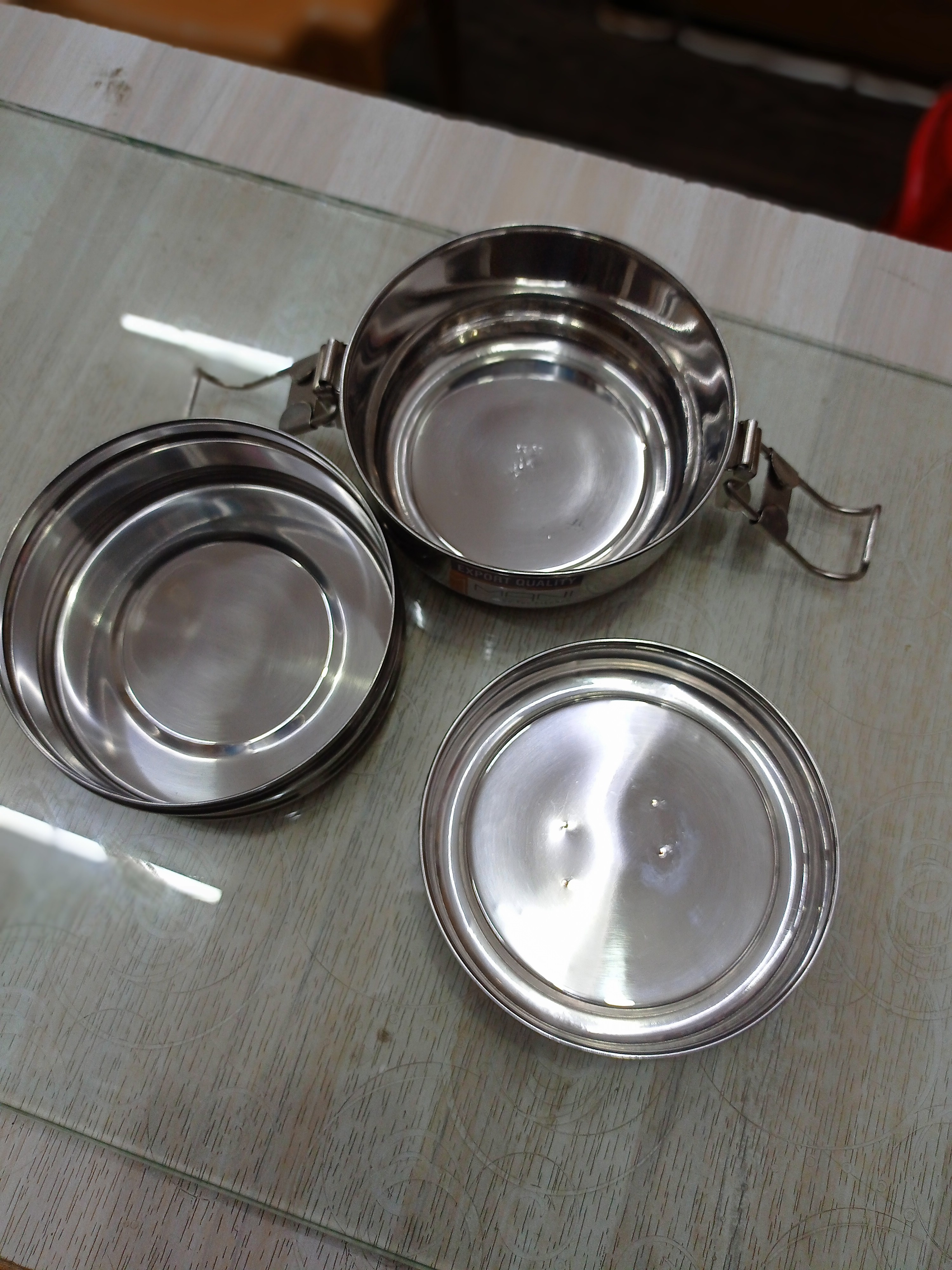 Stainless Steel Tiffen box-https://i-media.vyaparify.com/vcards/products/312383/product_1775481817_69d3b3d9ce5b9.jpg Image