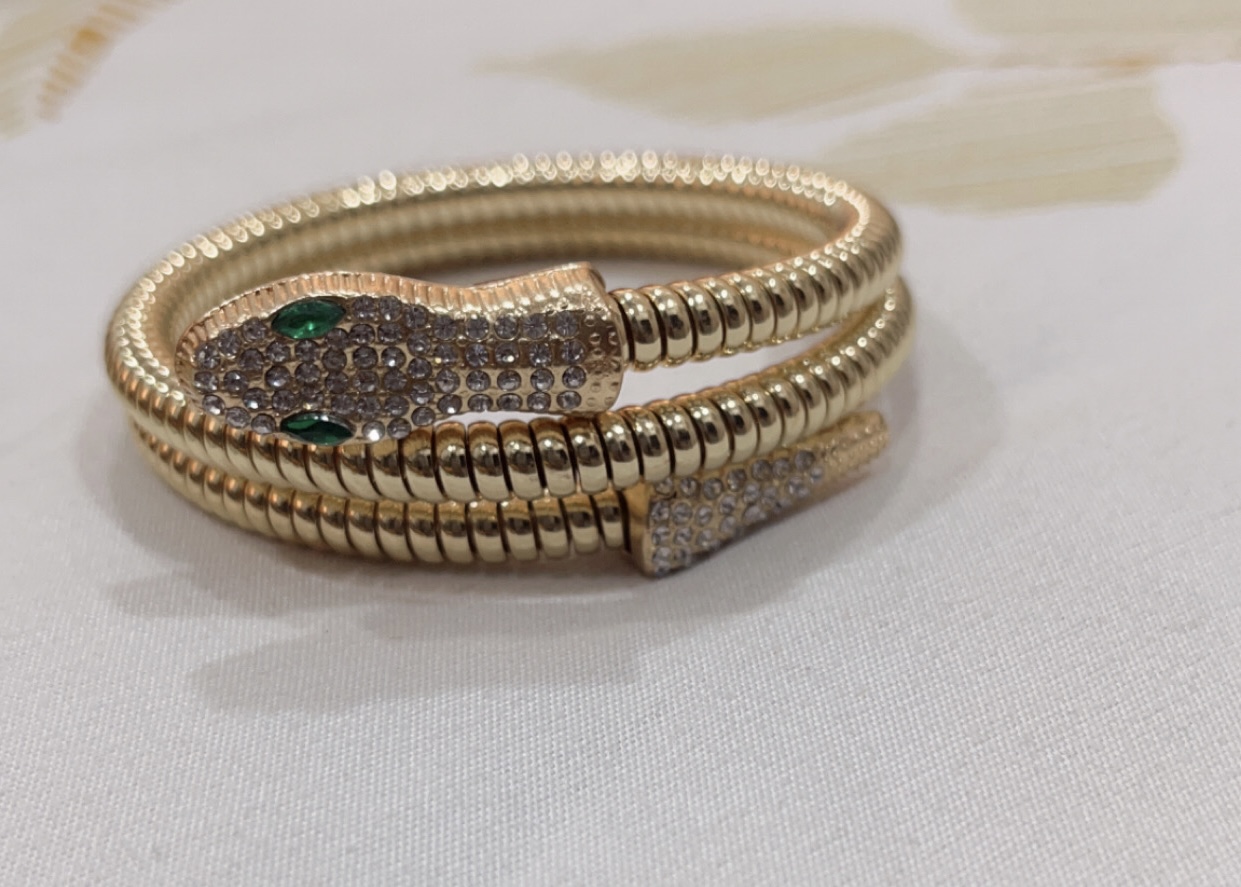 Anti tarnish Snake bracelet-https://i-media.vyaparify.com/vcards/products/312824/product_1775981101_69db522dee0bd.jpeg Image