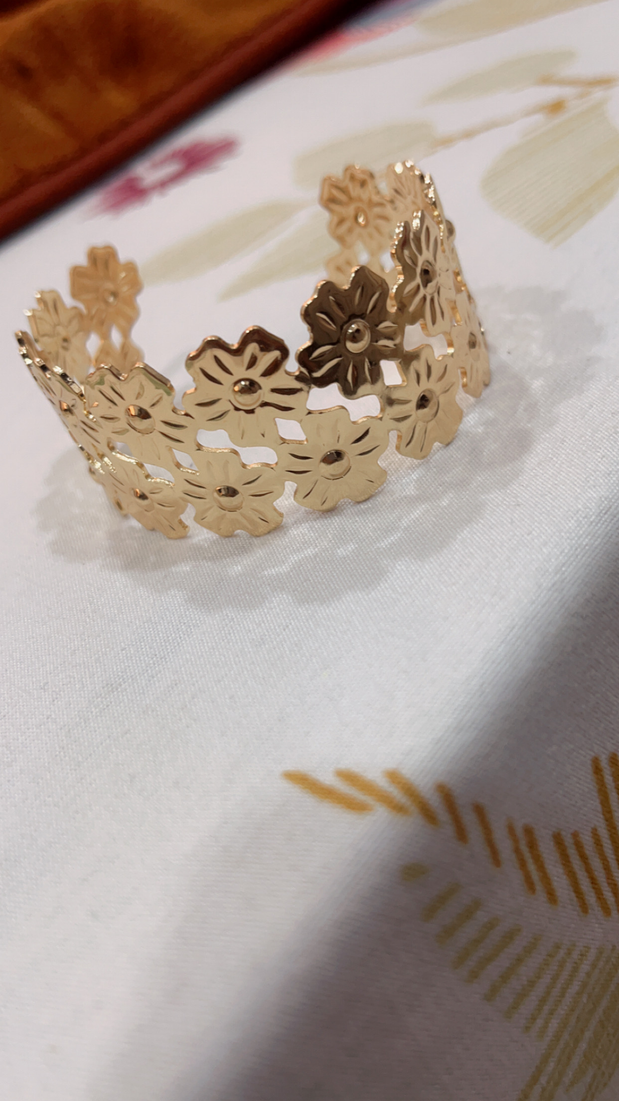 Anti tarnish Bracelet-https://i-media.vyaparify.com/vcards/products/312829/product_1775981632_69db5440935b1.jpeg Image