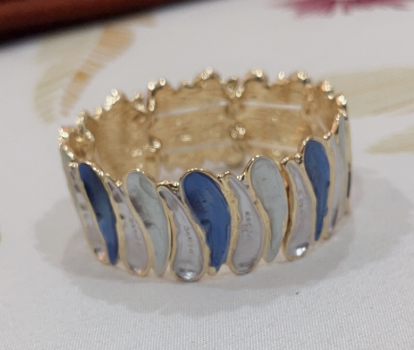 Anti tarnish Bracelet-https://i-media.vyaparify.com/vcards/products/312834/product_1775982109_69db561d1a0c2.jpeg Image