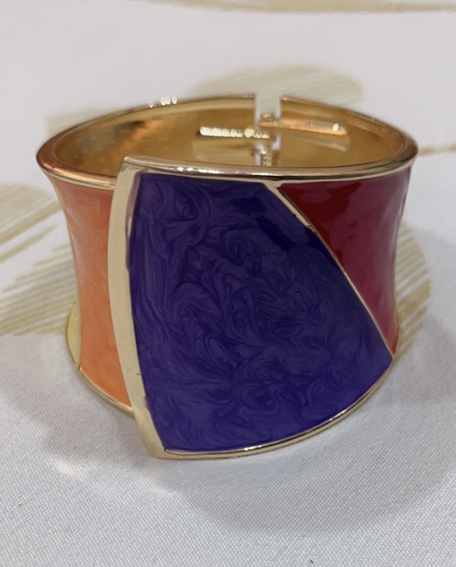 Anti tarnish Multicolour bracelet-https://i-media.vyaparify.com/vcards/products/312837/product_1775982389_69db57358fd12.jpeg Image