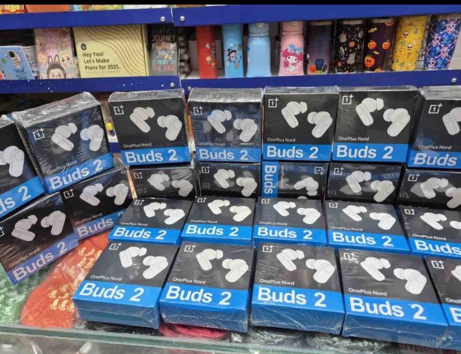 One Plus Earbuds-https://i-media.vyaparify.com/vcards/products/312988/product_1776178081_69de53a1c3c2d.jpg Image