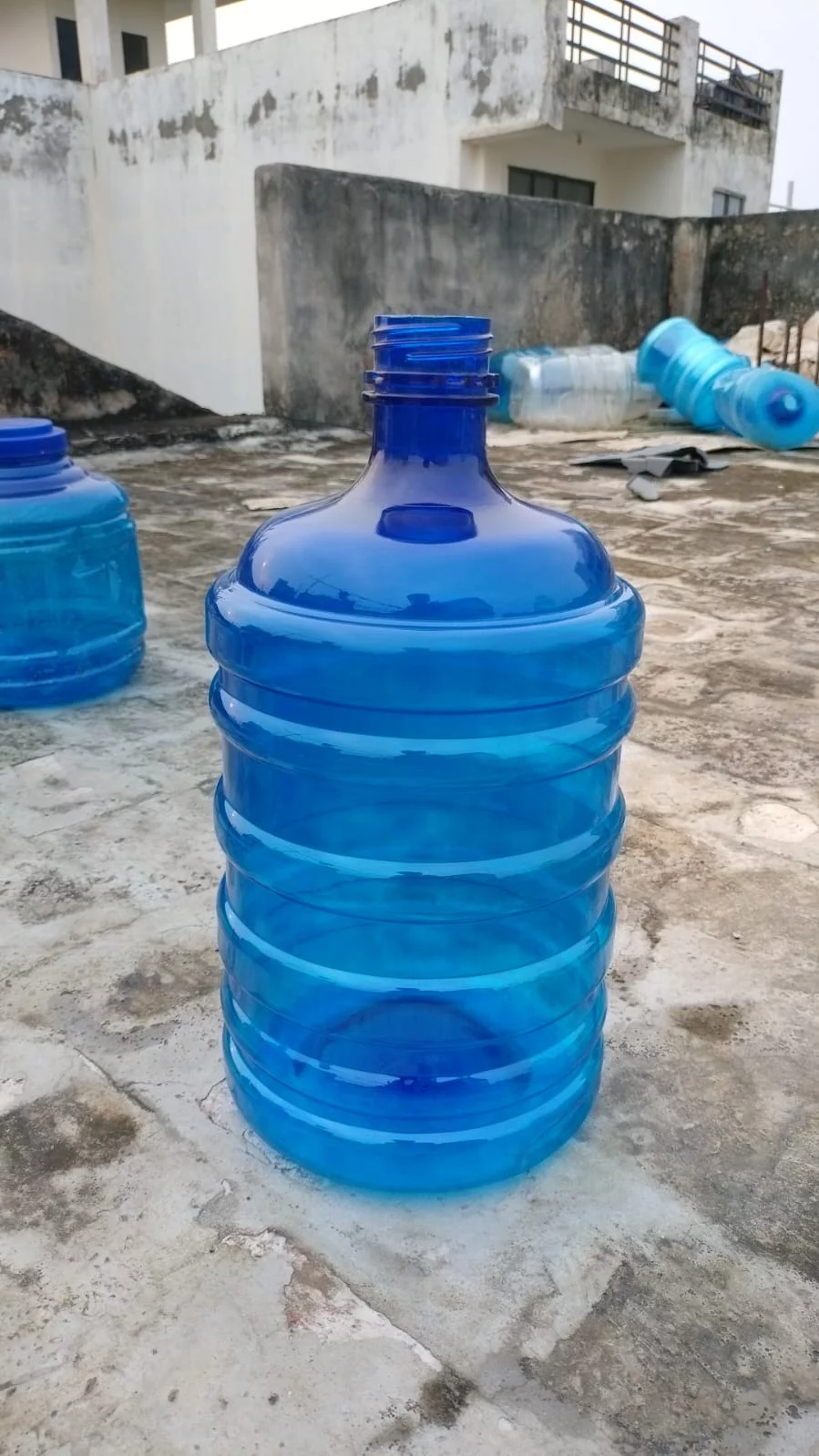  20lt spaly water botal Mahadev 99 Store - Plastic And Crockery Wholesaler Near Pwd Office Laksar, Uttarakhand 247663, India