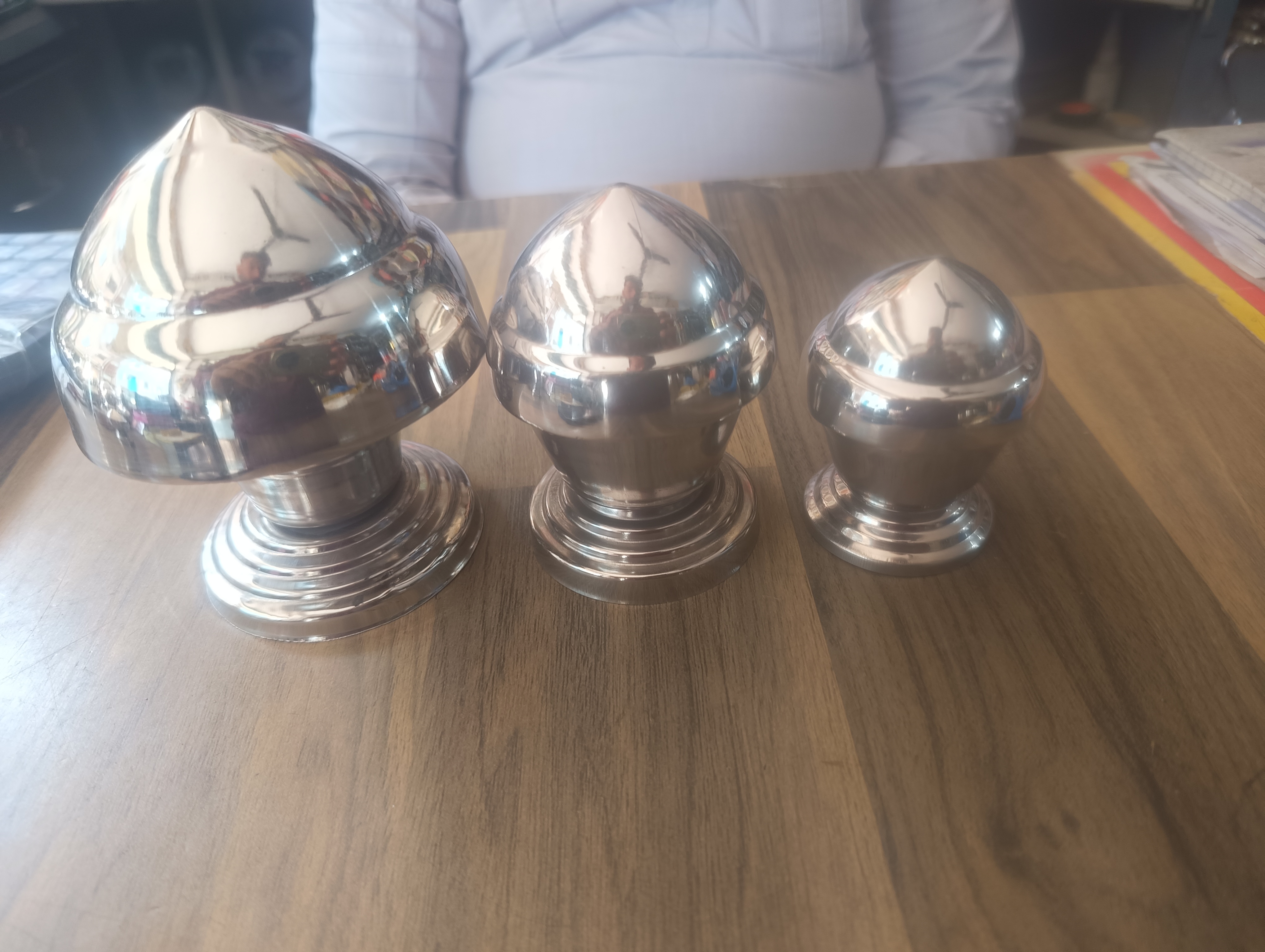 Steel ball-https://i-media.vyaparify.com/vcards/products/31392/17098913523542010812090283006108.jpg Image