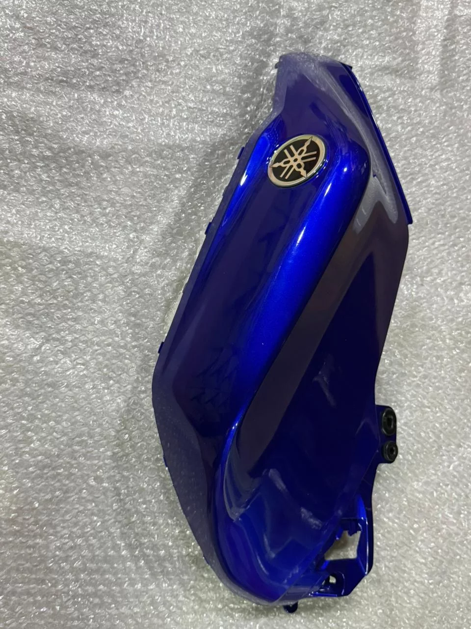  Yamaha R15 V3 Tank Left Side Panel Blue TN36 FRIENDS AUTO ACCESSORIES TN36 Friends Auto & Accessories 504 , Mysore Trunk Road North Sathyamangalam, Erode District , TAMIL NADU 638402 India