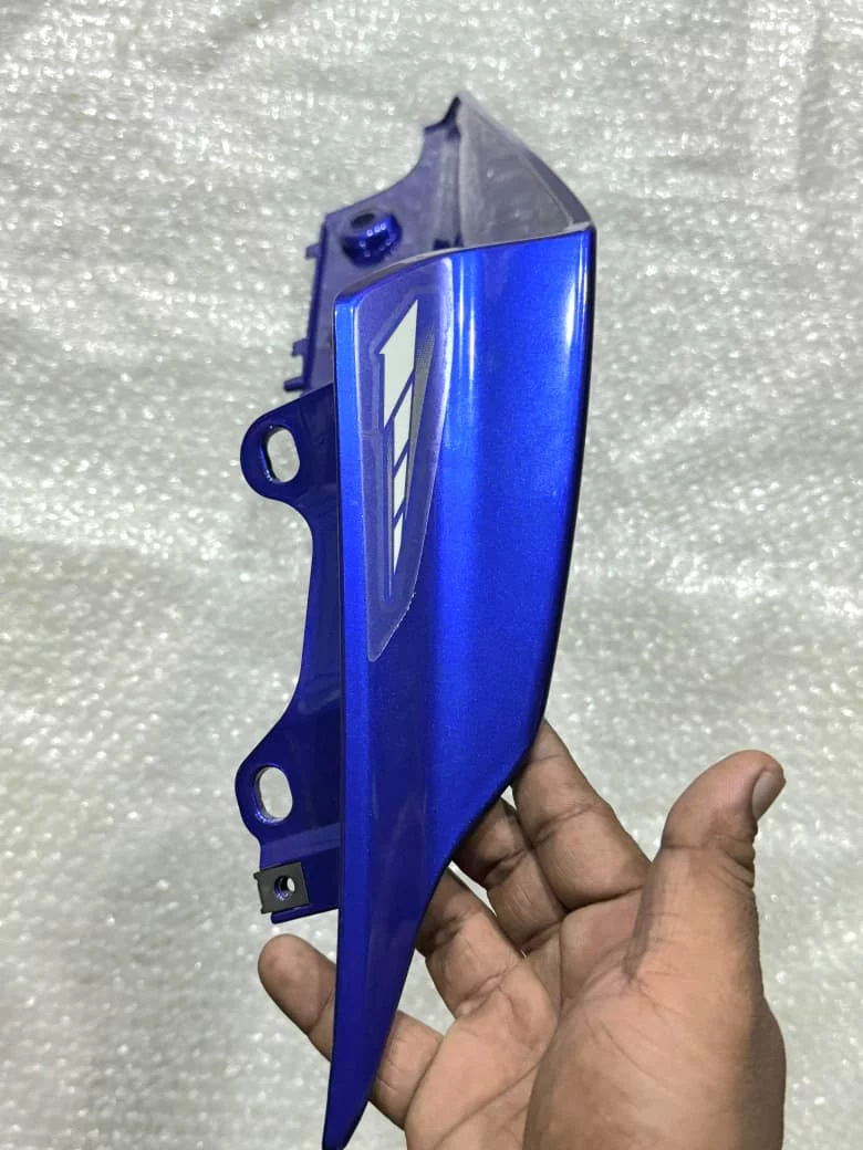 R15 V3 Seat Cowl Blue-https://i-media.vyaparify.com/vcards/products/314229/product_1779460134_6a106826b4858.webp Image