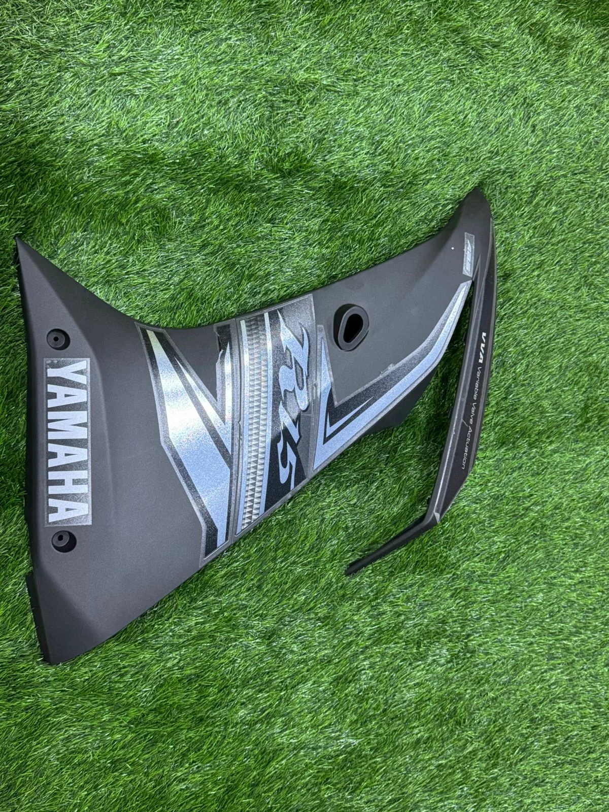 Yamaha R15 V3 Left Comp Panel Black-https://i-media.vyaparify.com/vcards/products/314247/product_1779534518_6a118ab671ffe.webp Image