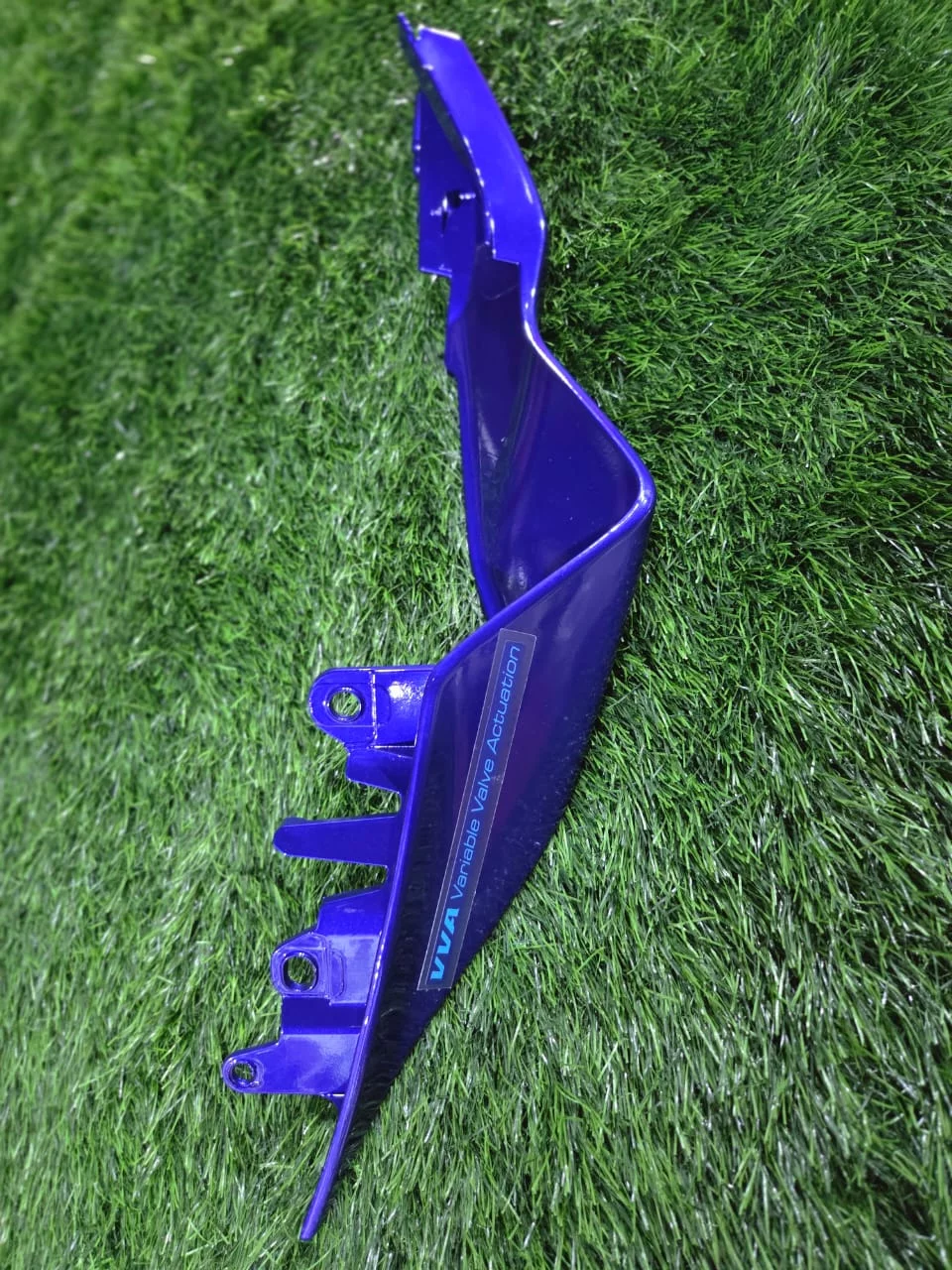 R15 V4 TAIL RIGHT PANEL-https://i-media.vyaparify.com/vcards/products/314344/product_1779778573_6a15440ddb712.webp Image