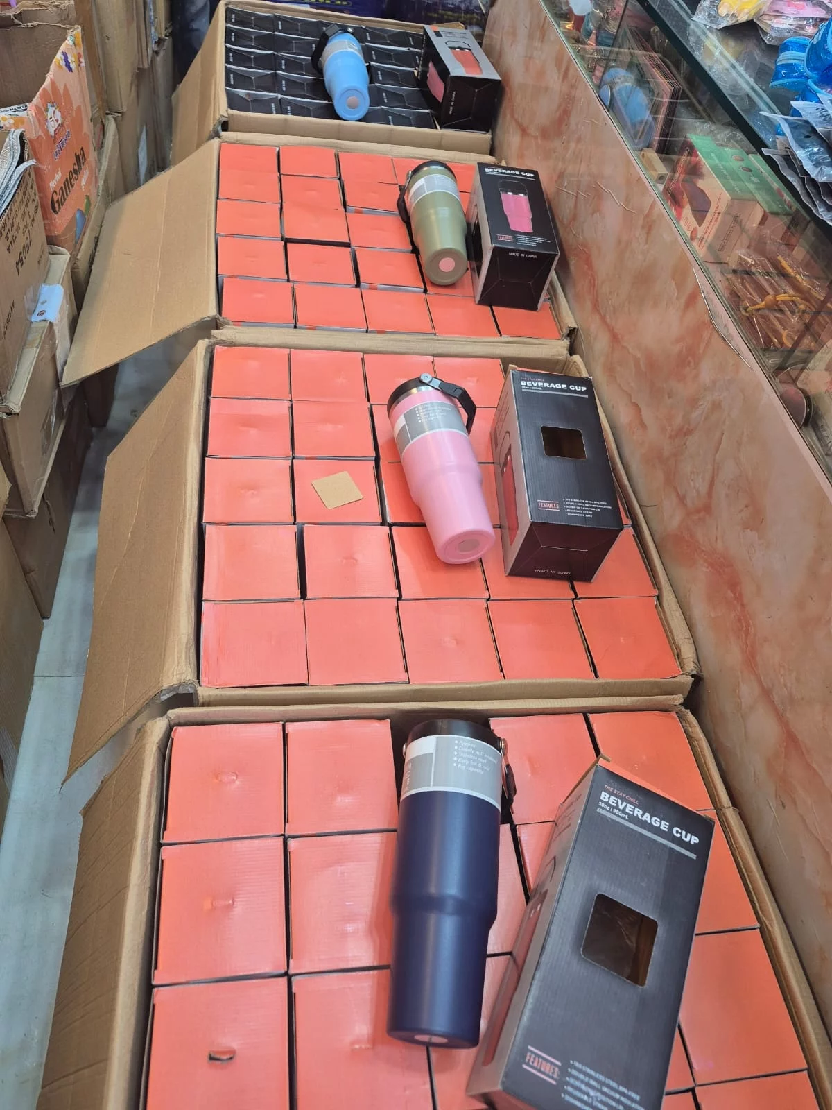 Stanley Tumbler 900ml Handle  Hot n Cold Tumbler-https://i-media.vyaparify.com/vcards/products/314355/product_1779784182_6a1559f62e3e6.webp Image