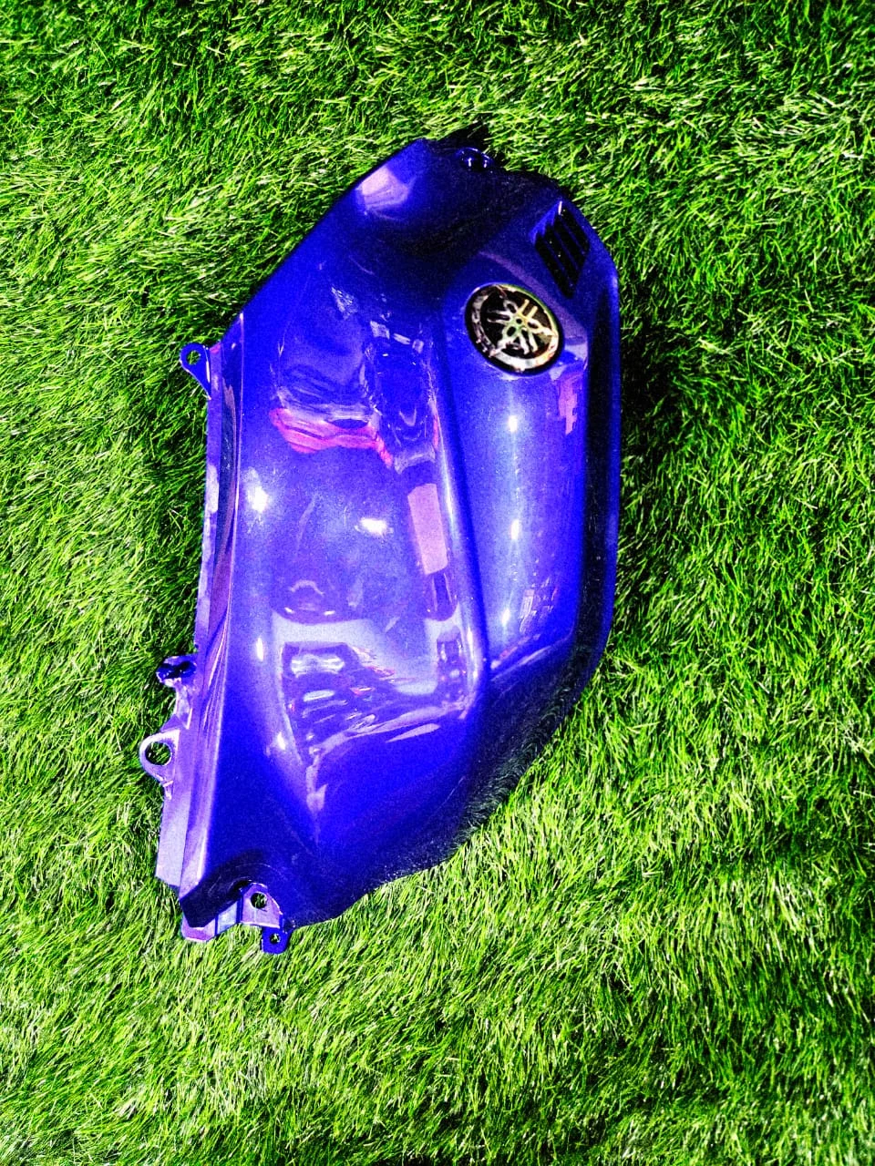  R15 V4 TANK LEFT PANEL TN36 FRIENDS AUTO ACCESSORIES TN36 Friends Auto & Accessories 504 , Mysore Trunk Road North Sathyamangalam, Erode District , TAMIL NADU 638402 India