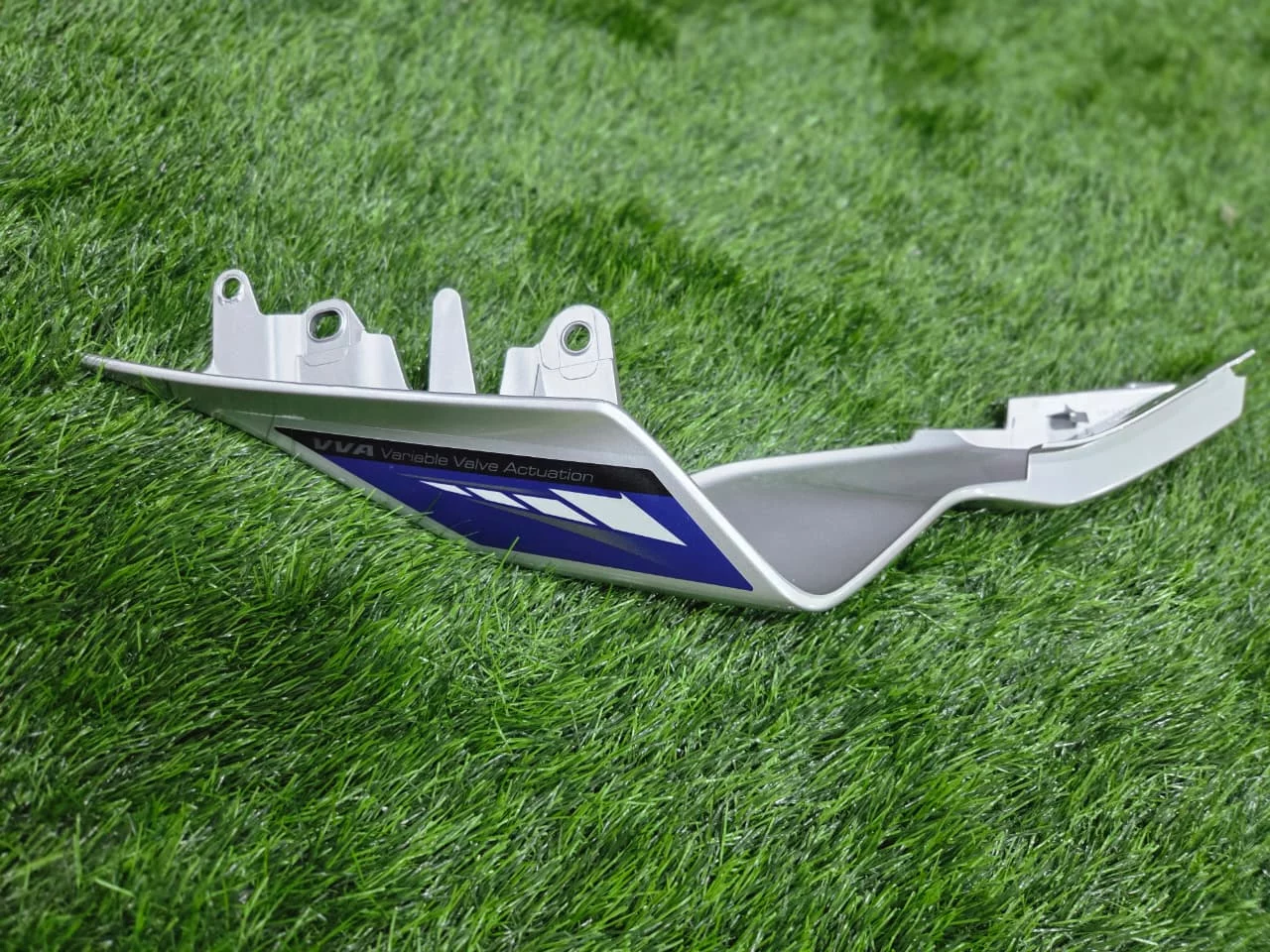  R15 M TAIL RIGHT PANEL TN36 FRIENDS AUTO ACCESSORIES TN36 Friends Auto & Accessories 504 , Mysore Trunk Road North Sathyamangalam, Erode District , TAMIL NADU 638402 India