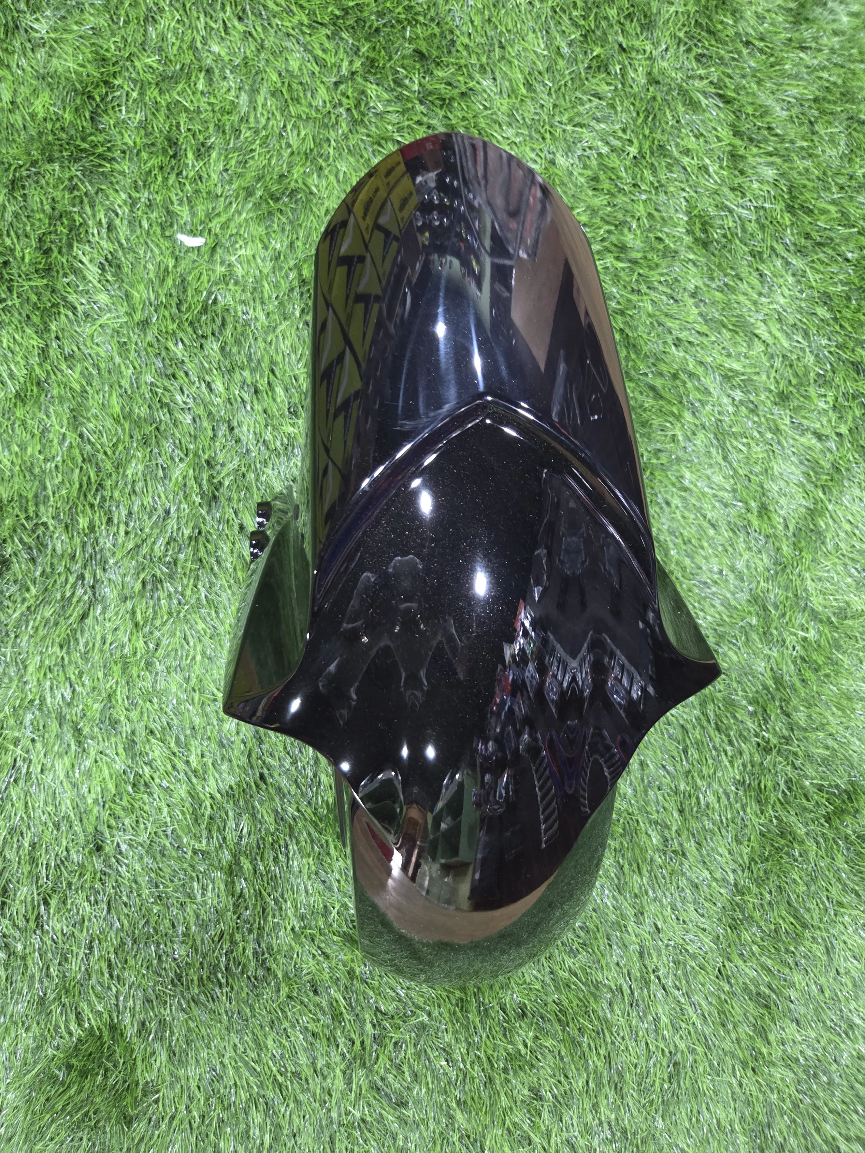 R15 M Front Mudguard-https://i-media.vyaparify.com/vcards/products/314512/product_1780050899_6a196bd3489d7.webp Image