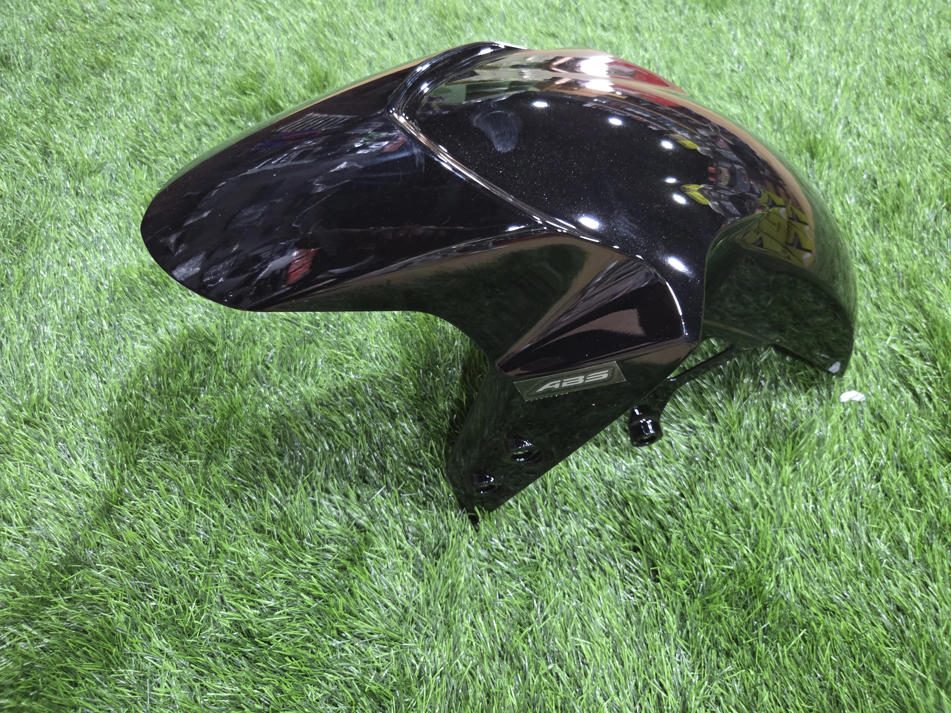 R15 M Front Mudguard-https://i-media.vyaparify.com/vcards/products/314514/product_1780050901_6a196bd58c072.webp Image