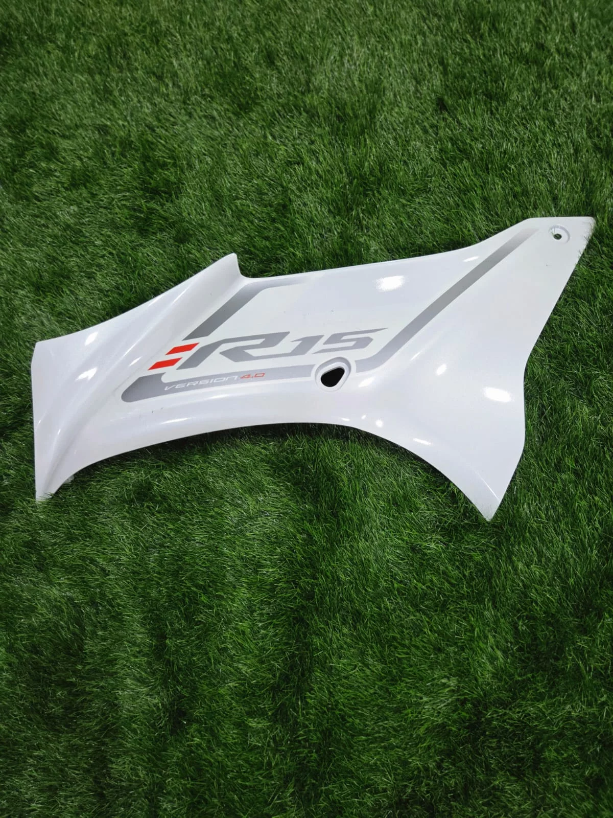  R15 V4 LEFT COMP PANEL WHITE in Erode TN36 FRIENDS AUTO ACCESSORIES TN36 Friends Auto & Accessories 504 , Mysore Trunk Road North Sathyamangalam, Erode District , TAMIL NADU 638402 India