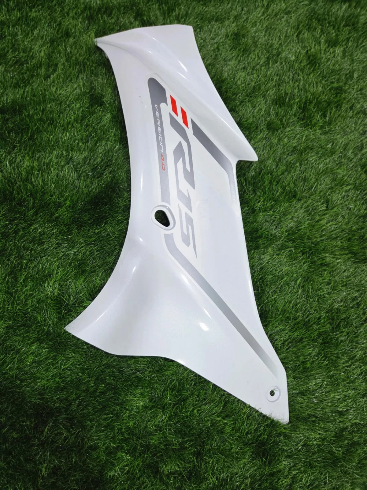 R15 V4 RIGHT COMP PANEL WHITE in Erode TN36 FRIENDS AUTO ACCESSORIES TN36 Friends Auto & Accessories 504 , Mysore Trunk Road North Sathyamangalam, Erode District , TAMIL NADU 638402 India