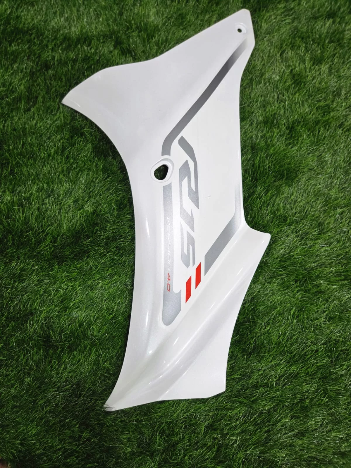 R15 V4 RIGHT COMP PANEL WHITE in Erode-https://i-media.vyaparify.com/vcards/products/314711/product_1780393146_6a1ea4badf41d.webp Image