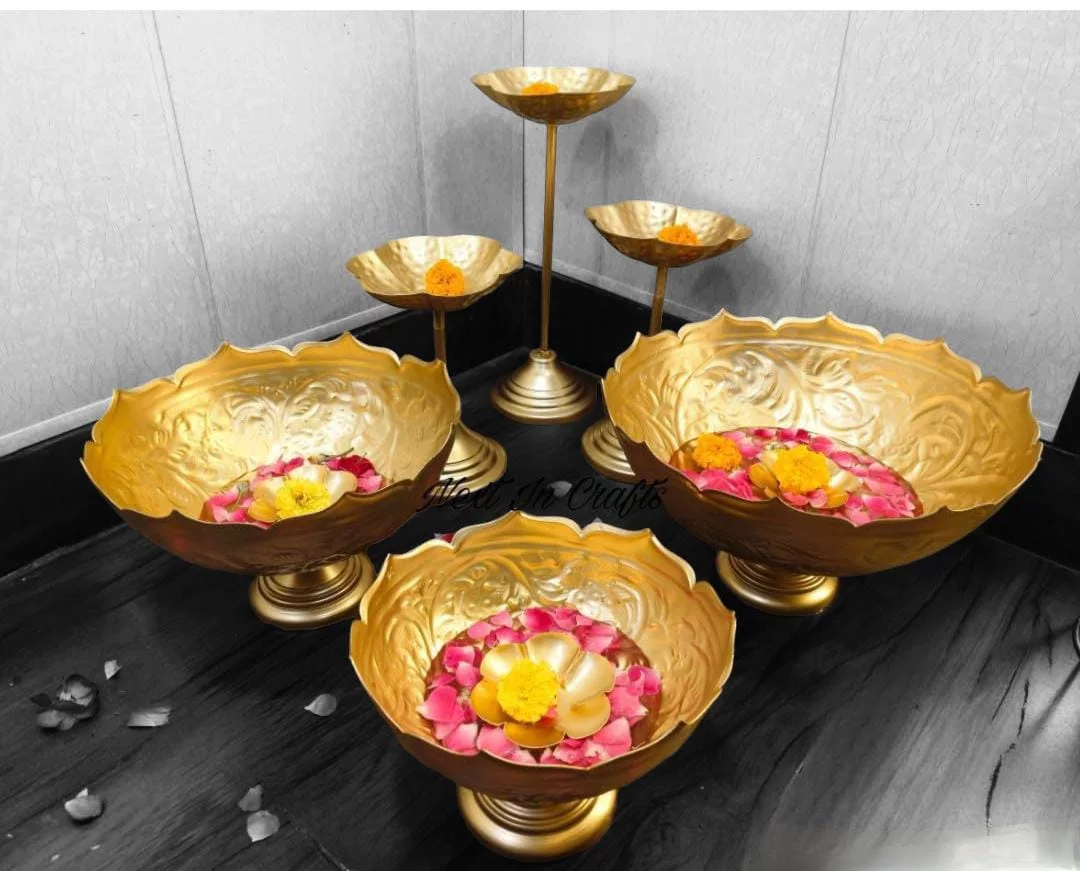 Iron Taj Urli Set Lotus Cutwork With Urli Stand  Set Of 6 Pcs-https://i-media.vyaparify.com/vcards/products/314931/product_1781241317_6a2b95e53a8dd.webp Image