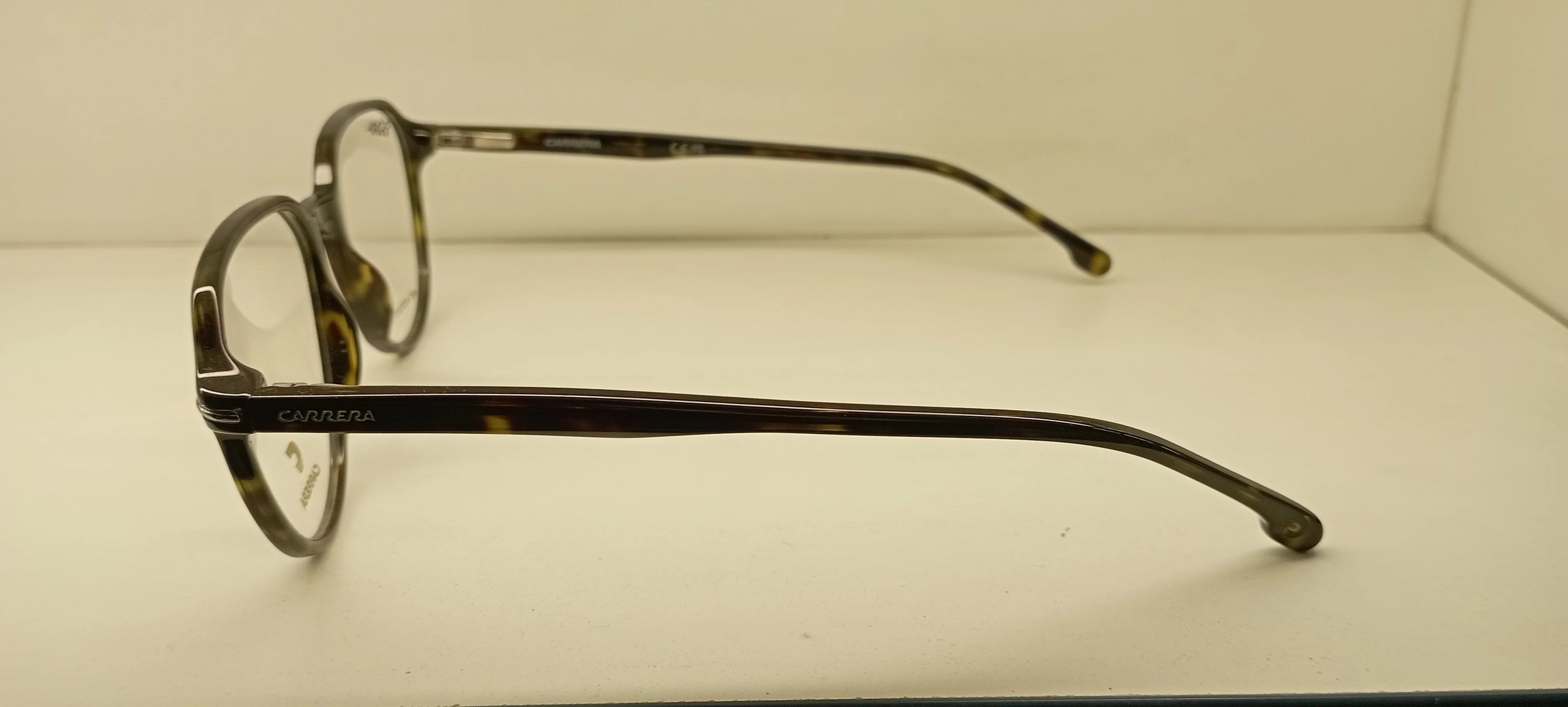 Carrera eyewear HD Acetate Front in Mumbai Optica Eyewear - Best Opticians In Colaba Shop No 3, Punita Bulding, Near INS Shikra, Shahid Bhagat Singh Rd, Colaba, Mumbai, Maharashtra 400005