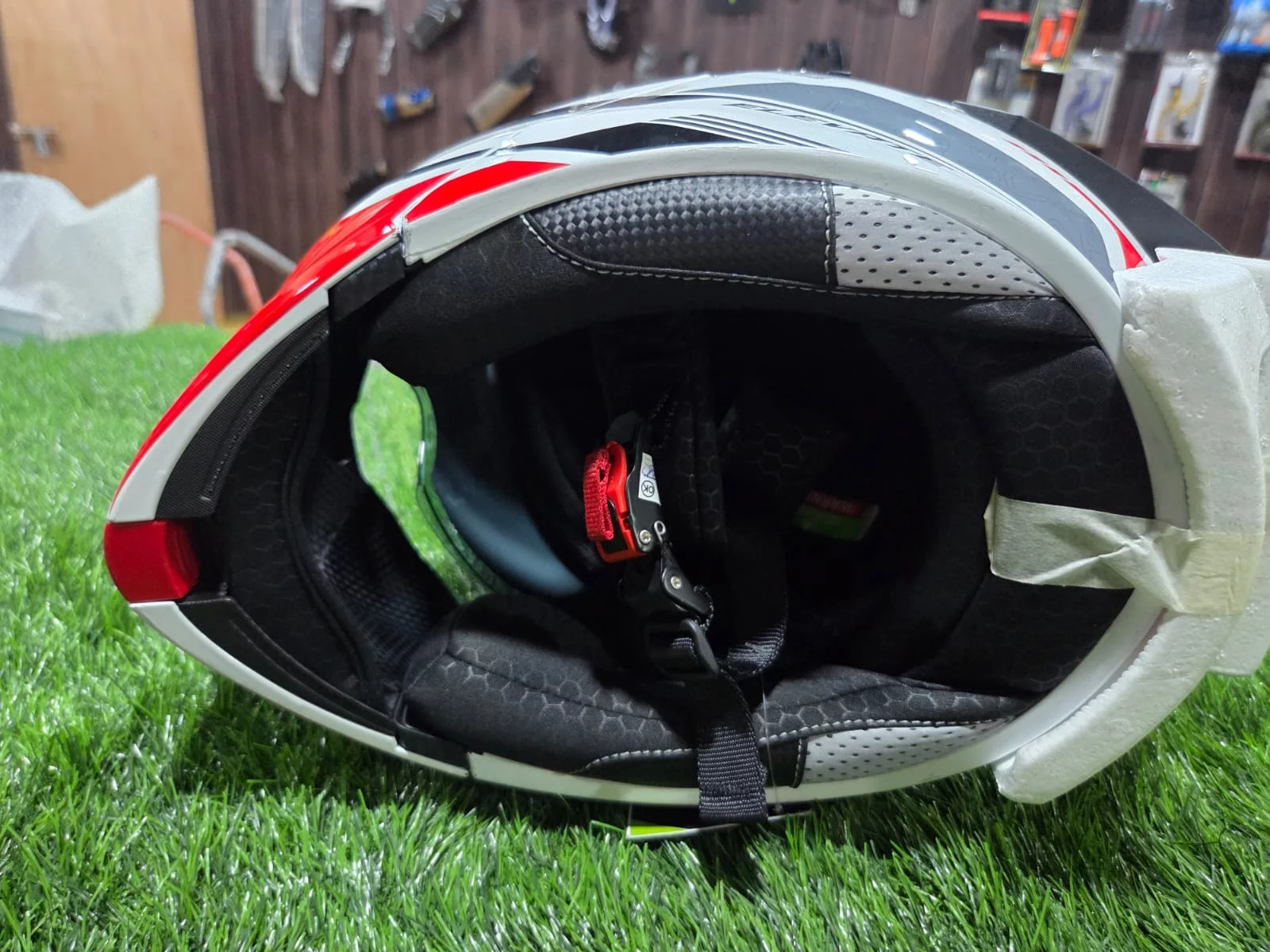 Aerostar Helmets Elevate Model