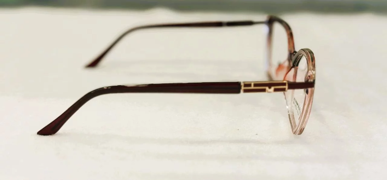 Dual color fibre frame