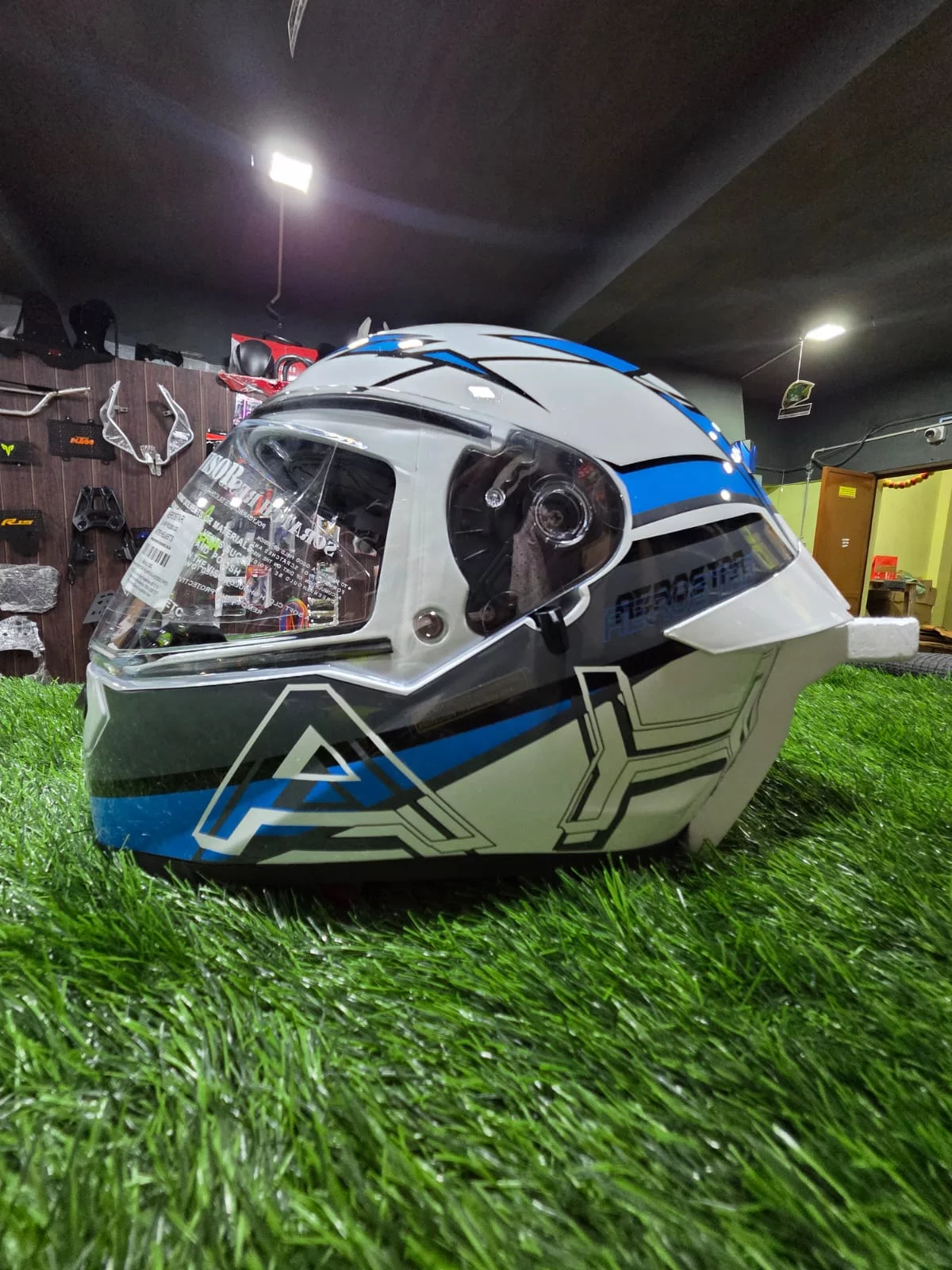 AEROSTAR HELMETS AXTER MODEL TN36 FRIENDS AUTO ACCESSORIES TN36 Friends Bike Accessories 504 , Mysore Trunk Road North Sathyamangalam, Erode District , TAMIL NADU 638402 India