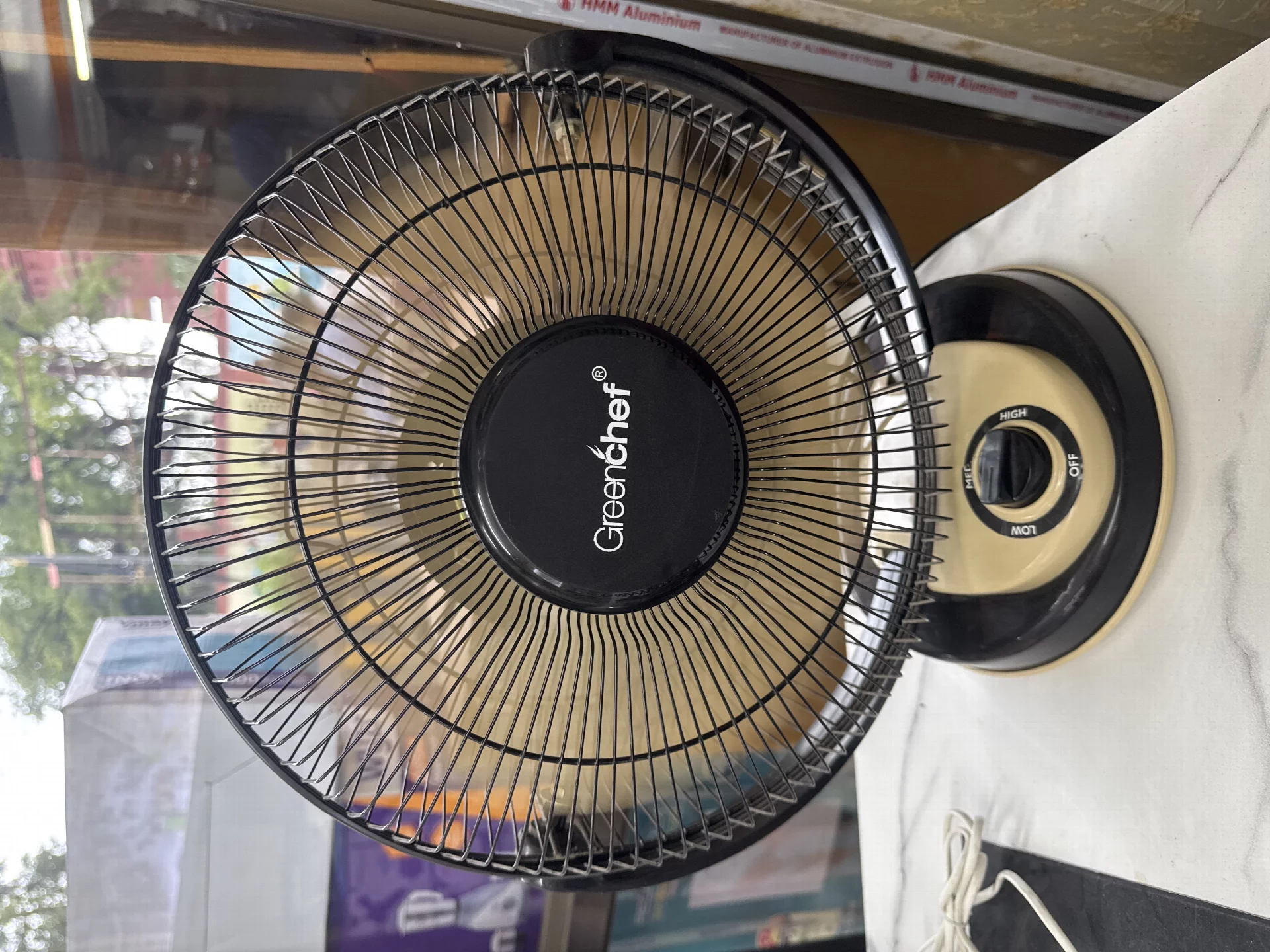 Greenshef Buzz Multipurpose Fan 2400 RPM