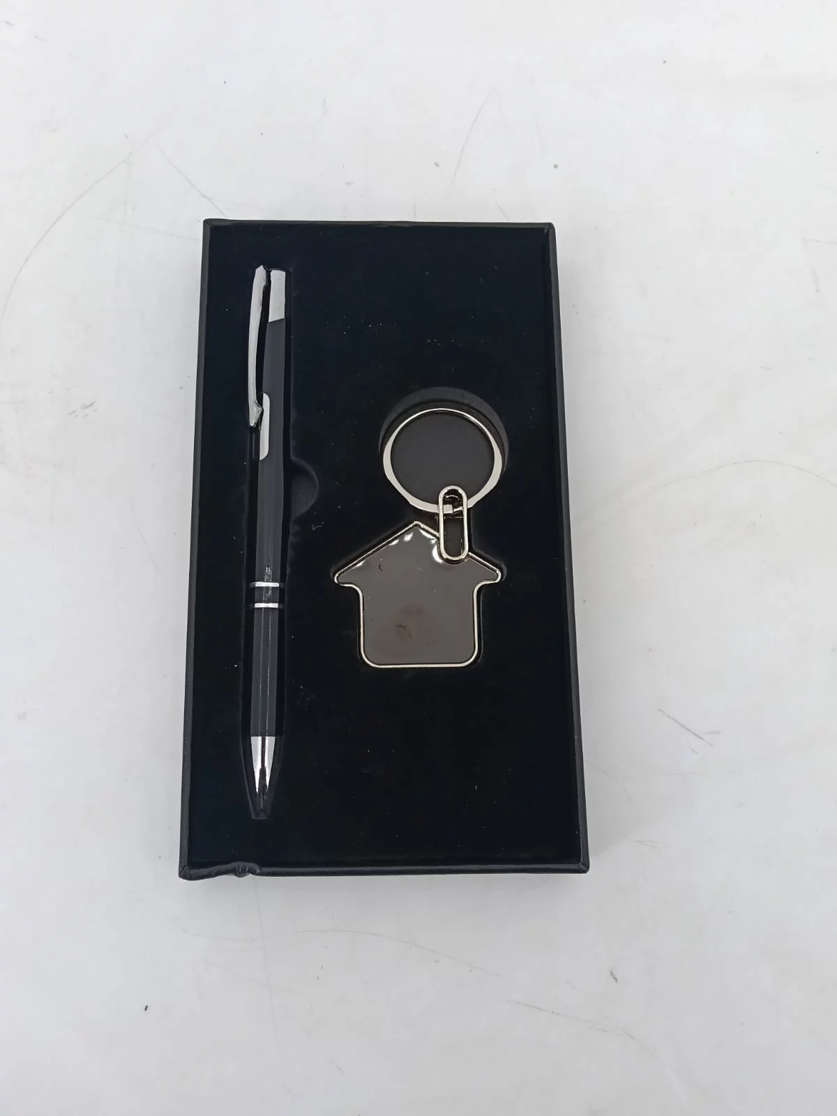 ASER ART Personalized Pen and Keychain Gift Set