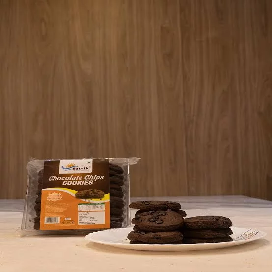 Satvik Chocolate chips with nuts cookies 250gm
