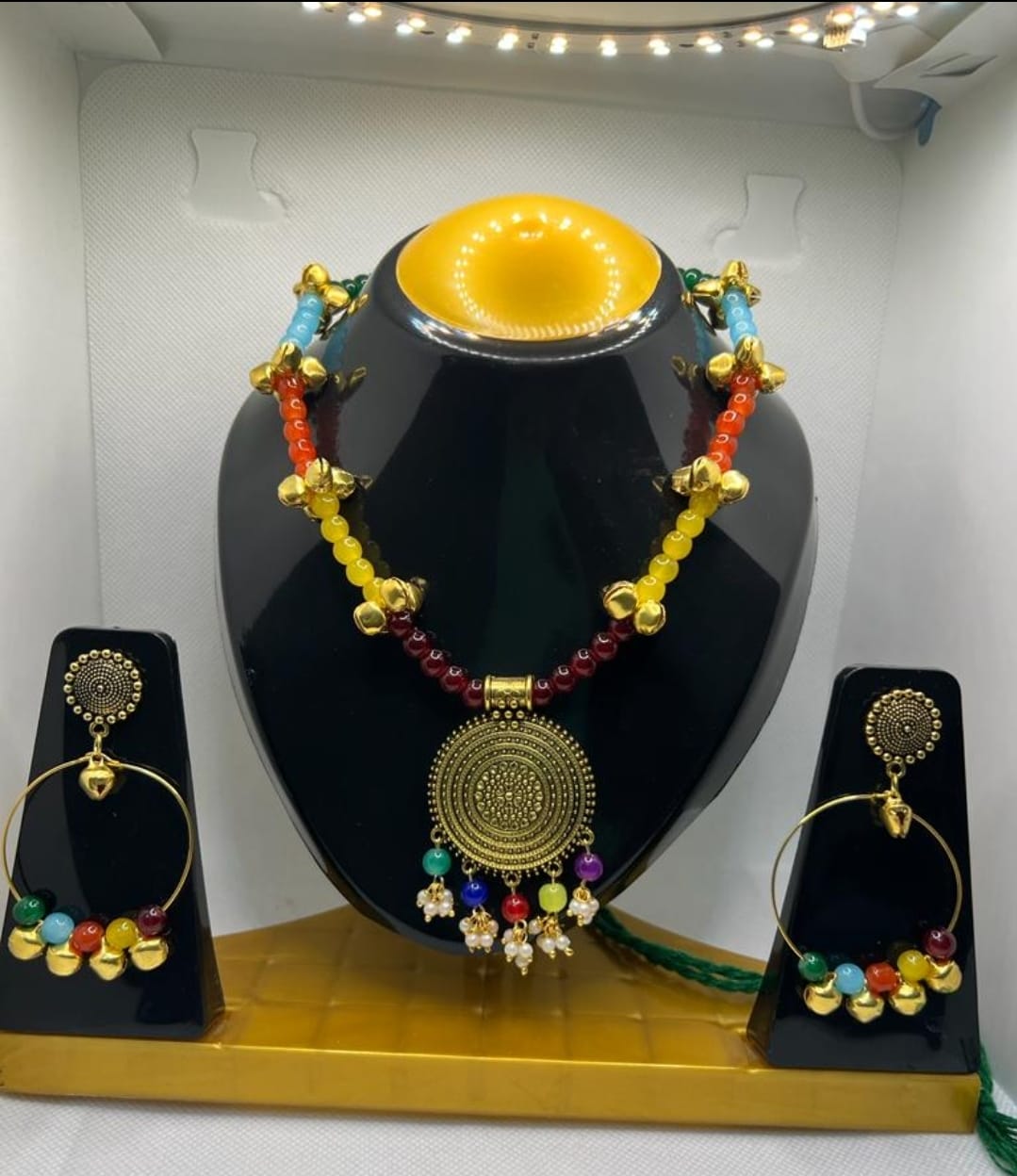 Unique Multi-Color Oxidized Long Necklace-https://i-media.vyaparify.com/vcards/products/31891/Unique-Multi-Color-Oxidized-Long-Necklace.jpg Image