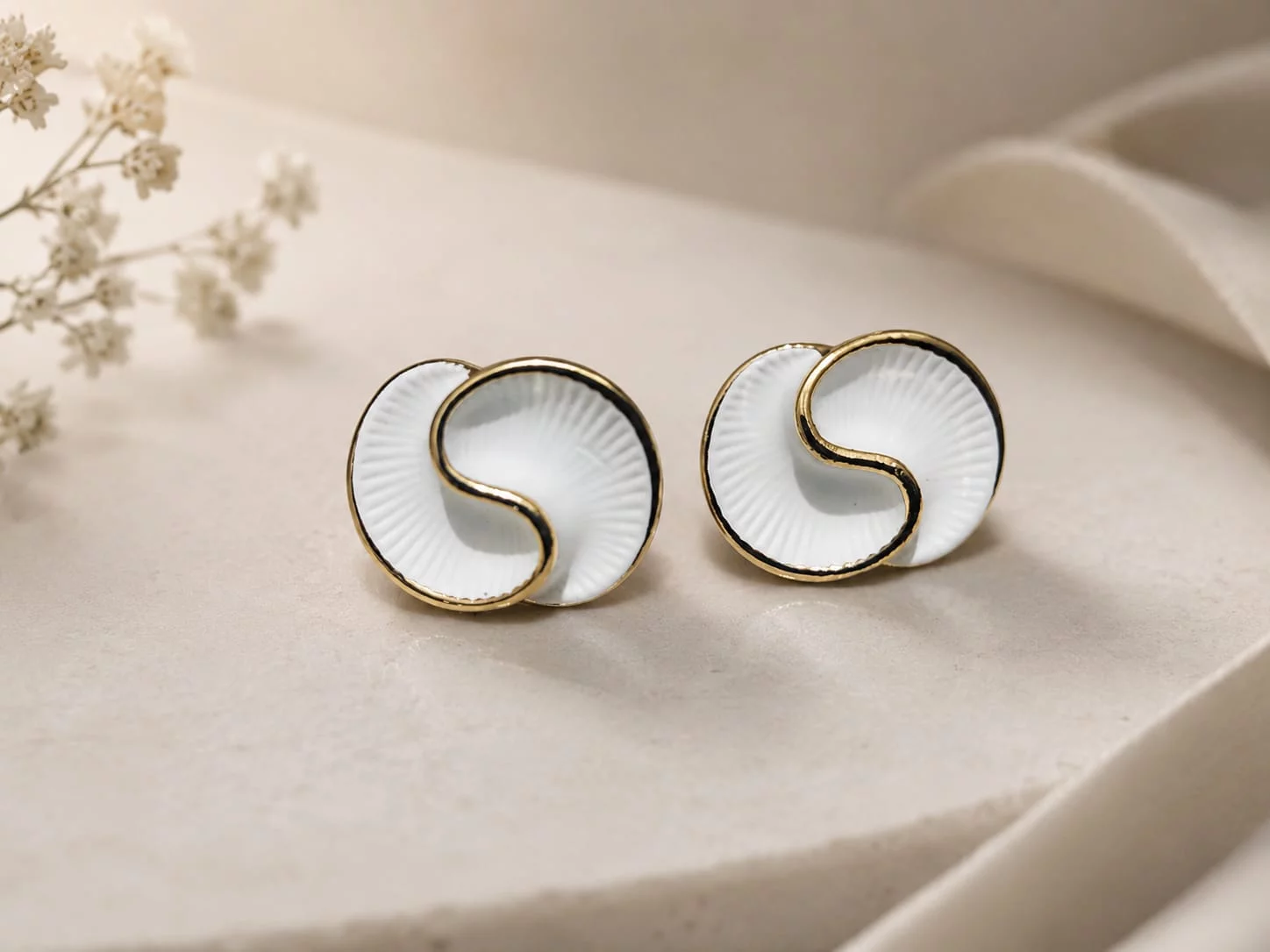 Abstract Twisted Round Stud Kairavi Vijay Nagar, Indore, Madhya Pradesh 452010, India