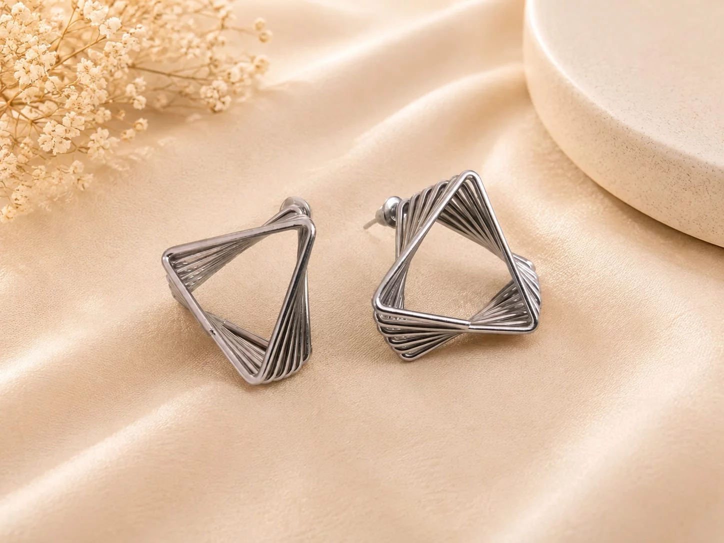 3D Twisted Triangle Earrings Kairavi Vijay Nagar, Indore, Madhya Pradesh 452010, India